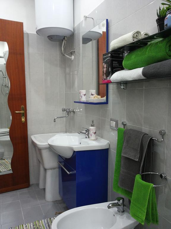 San Nicola Apartment Blu Napoli Esterno foto